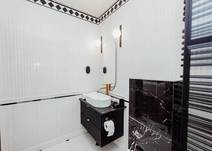 Summit 50s By Hillside *