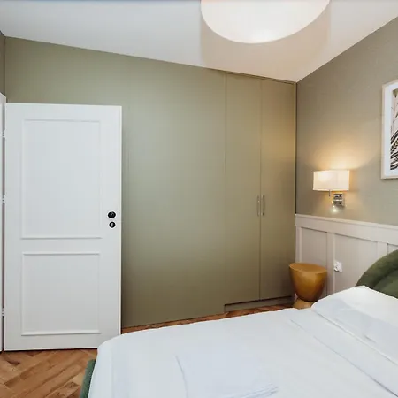 Summit 50s By Hillside